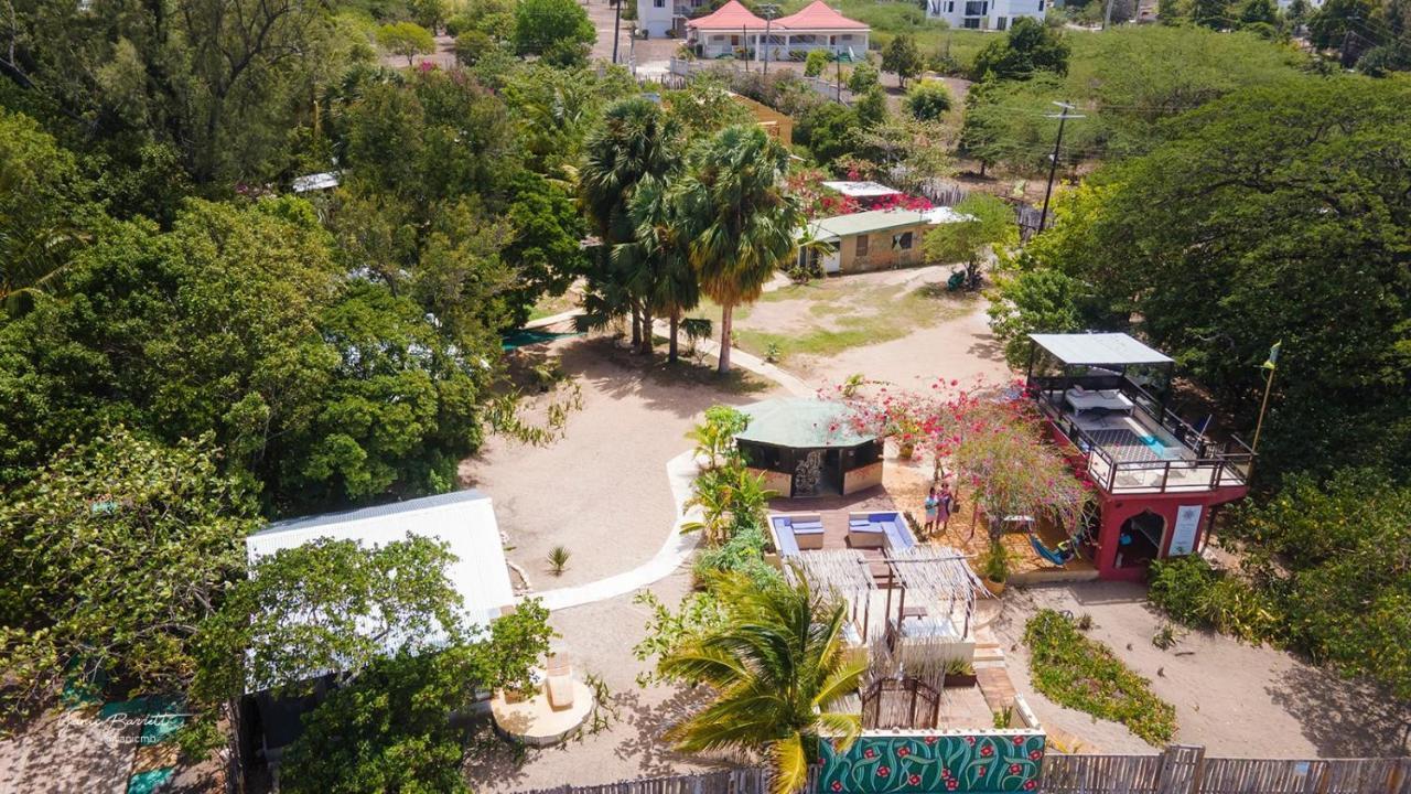 Katamah Beachfront Guesthouse Трежер-Біч Екстер'єр фото