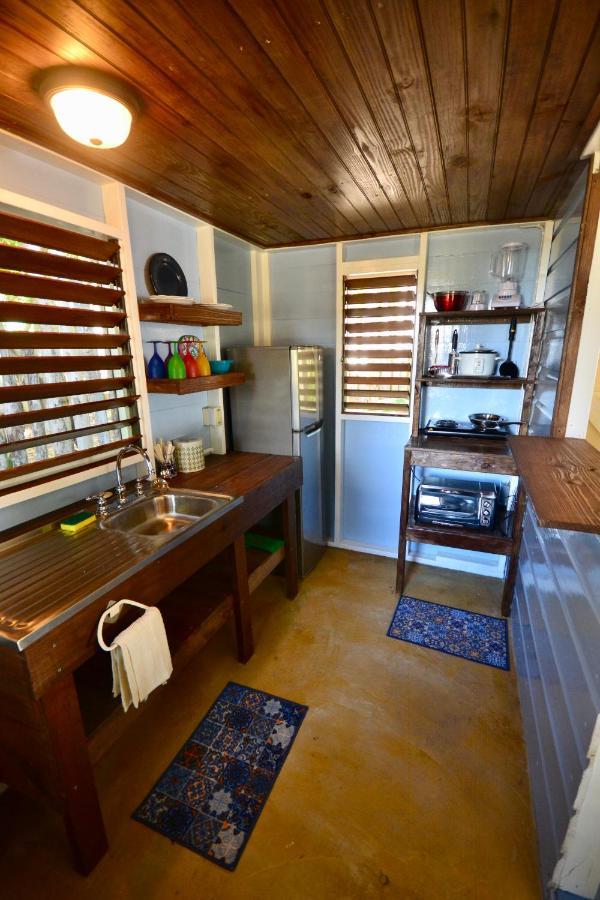 Katamah Beachfront Guesthouse Трежер-Біч Екстер'єр фото