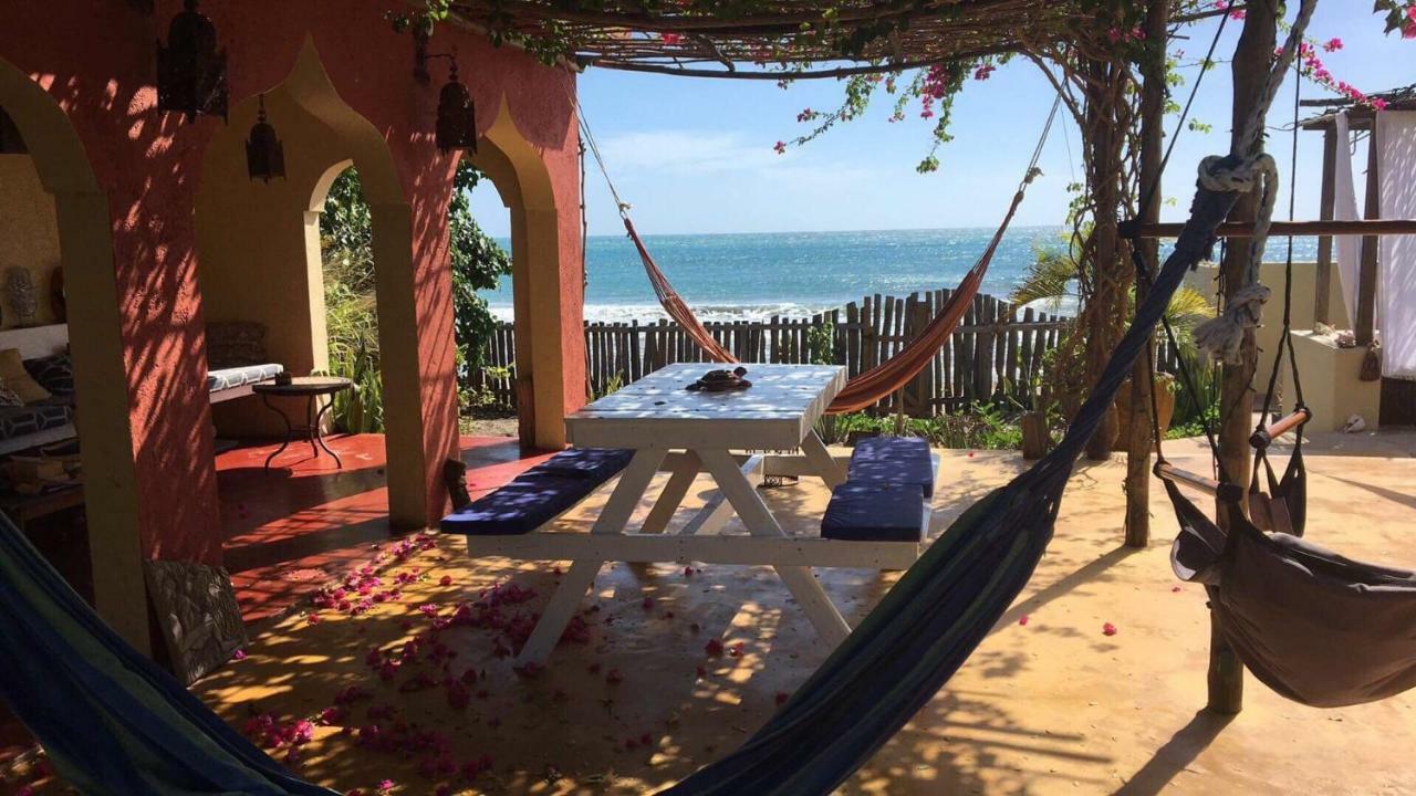 Katamah Beachfront Guesthouse Трежер-Біч Екстер'єр фото