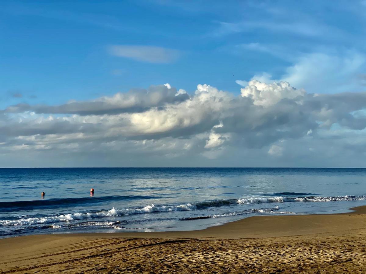 Katamah Beachfront Guesthouse Трежер-Біч Екстер'єр фото